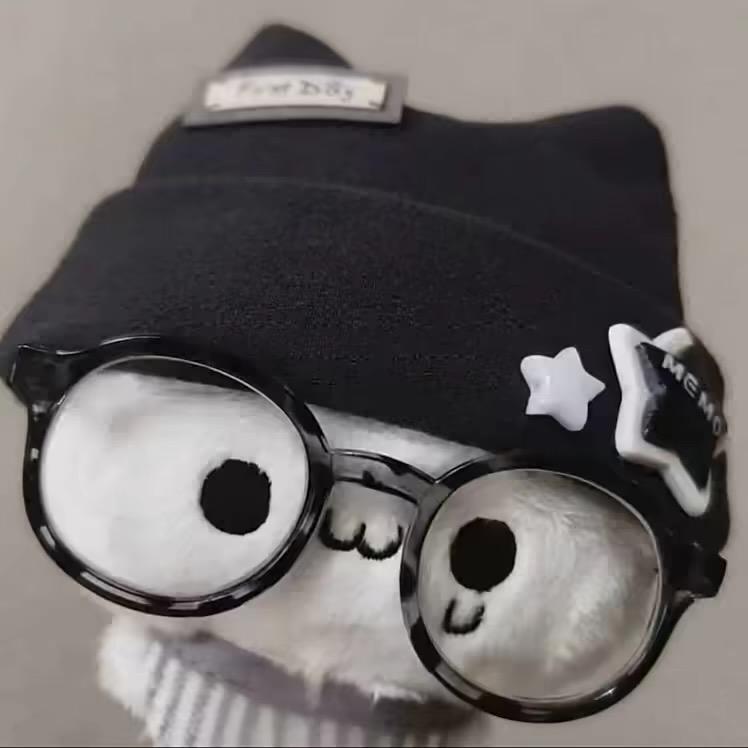 ￴￴ ￴ ￴ ￴ ￴ ￴ ￴耳语