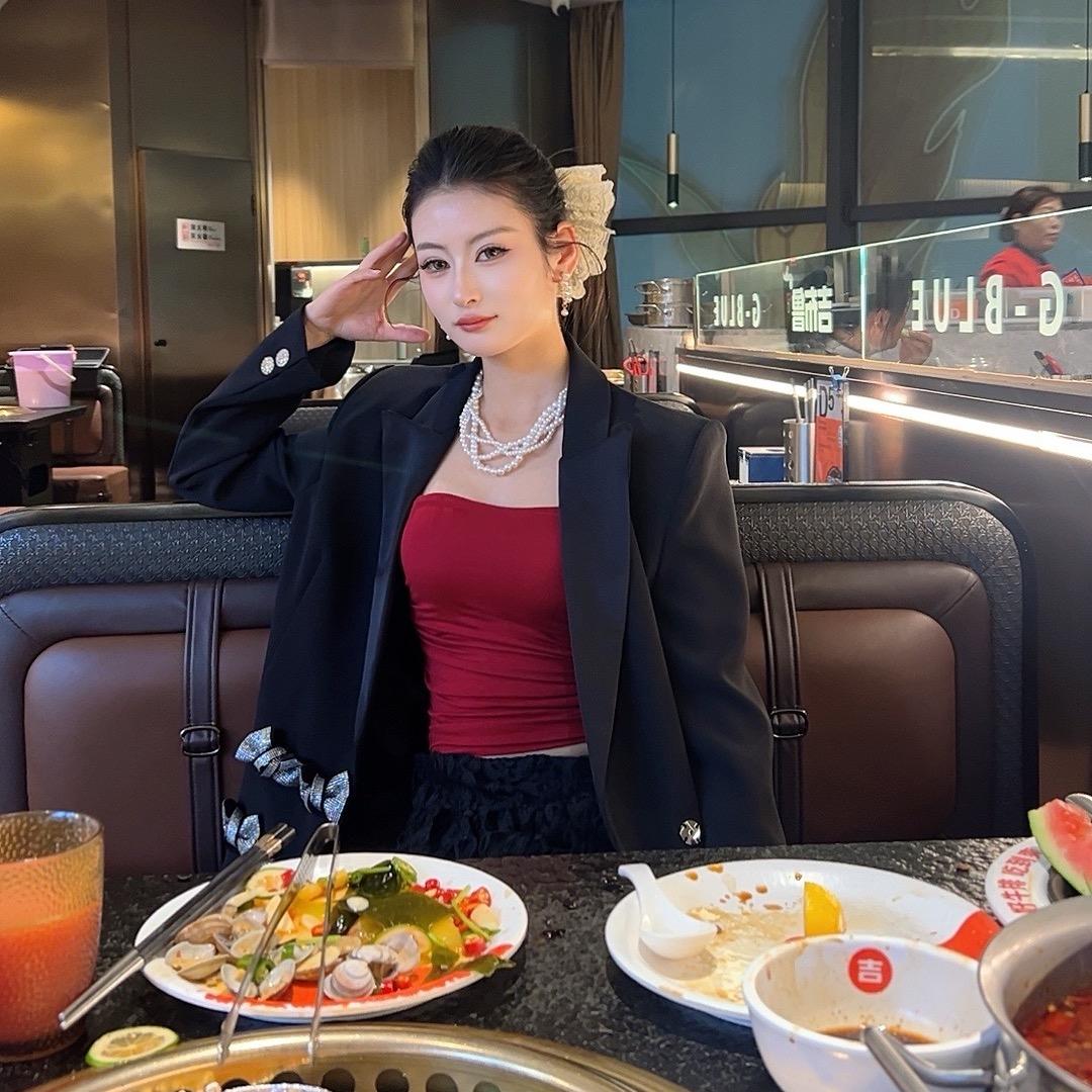 张女士