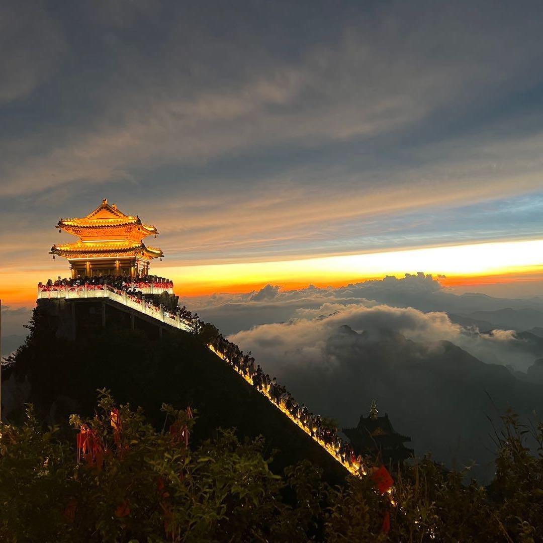 不叫王石页