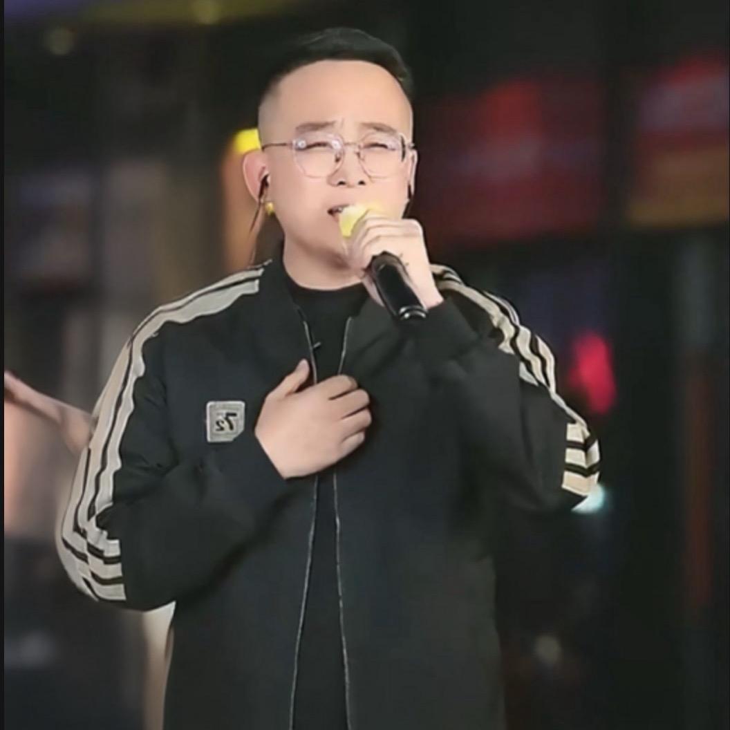 小杨爱唱歌🎤
