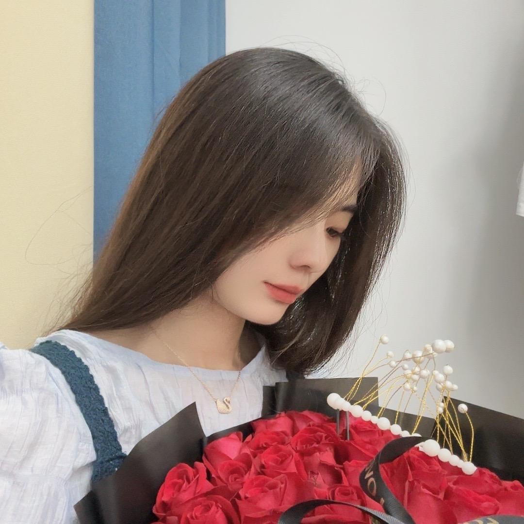 糖糖.