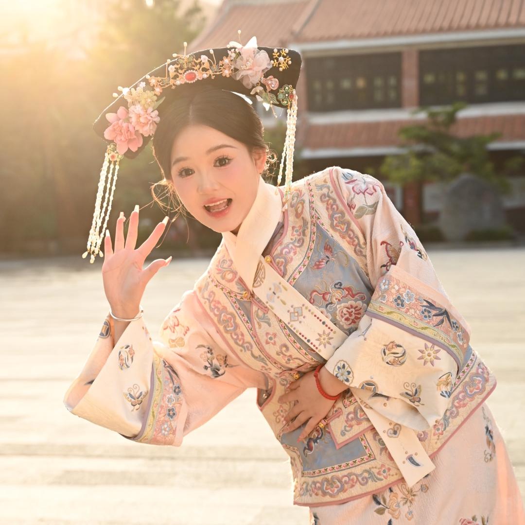 敦煌花时屿化妆师梦婷