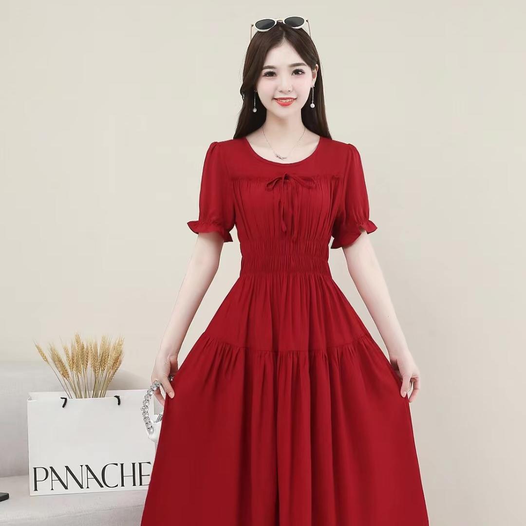 伊菲金牌服装工厂店