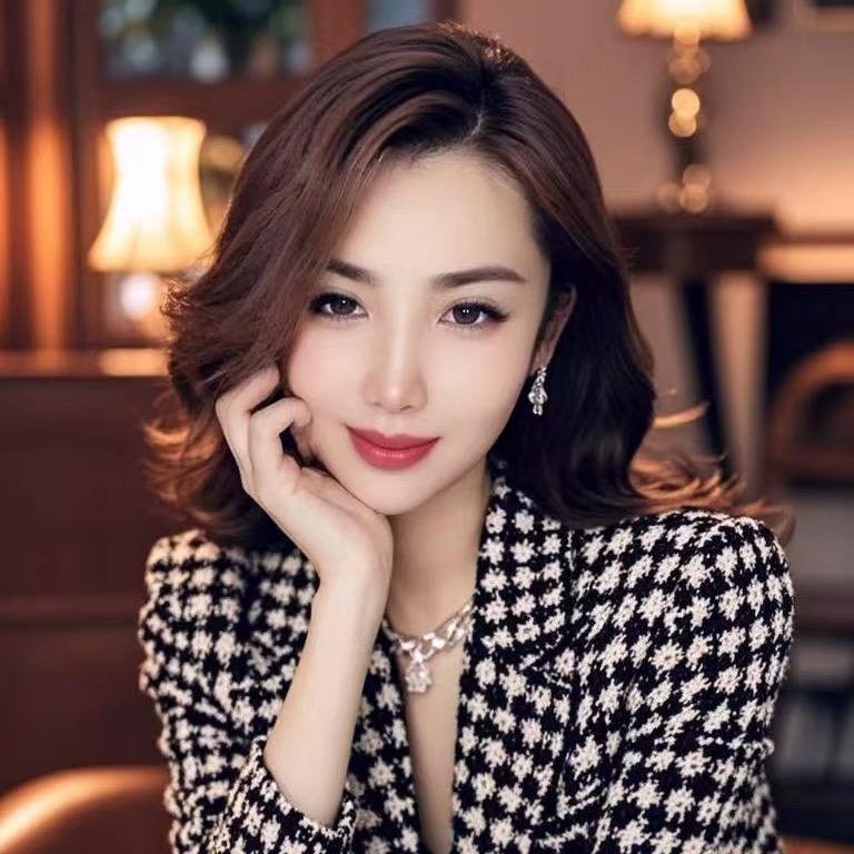 👑女王💃驾到🍷
