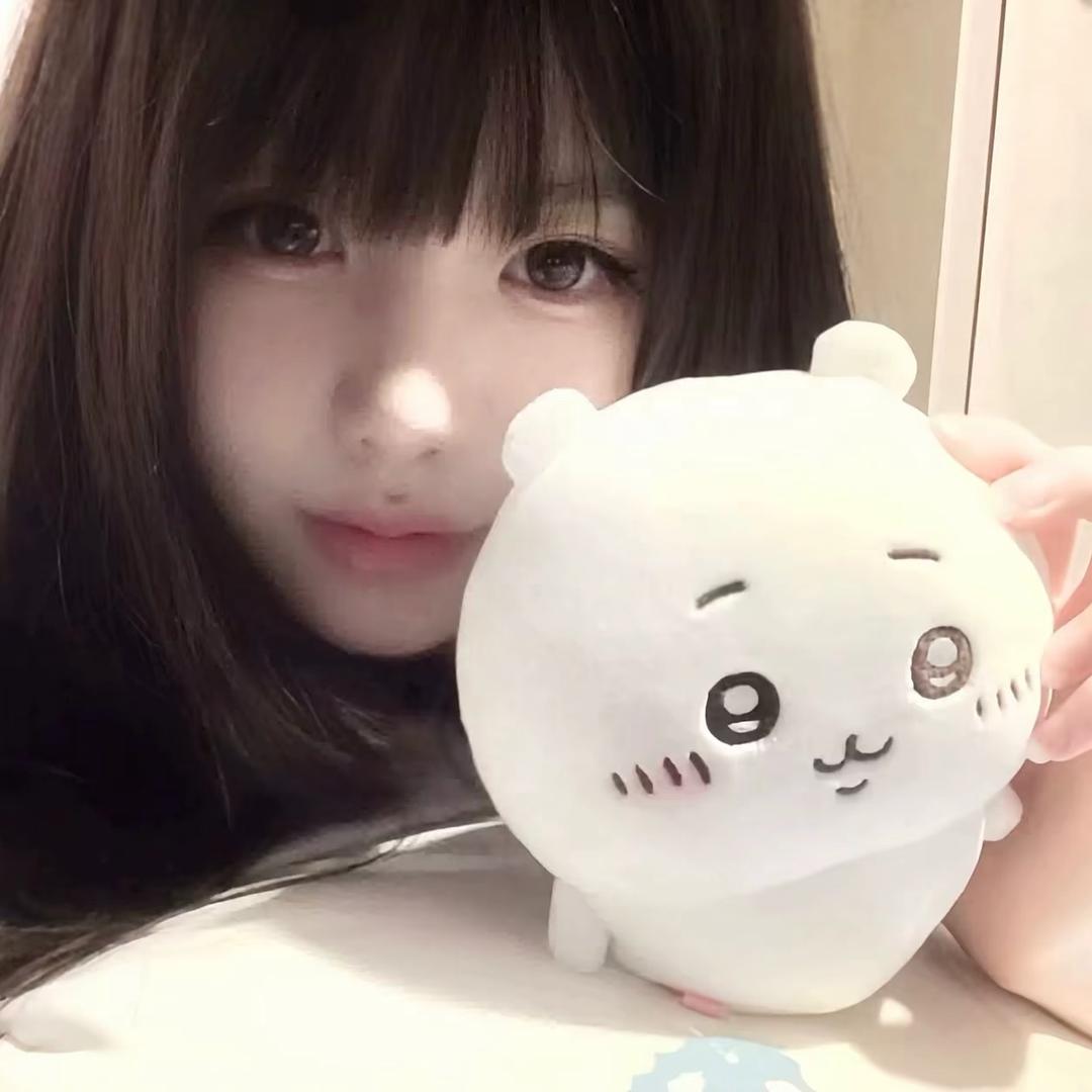 黄小十在偷吃屎我打屎你