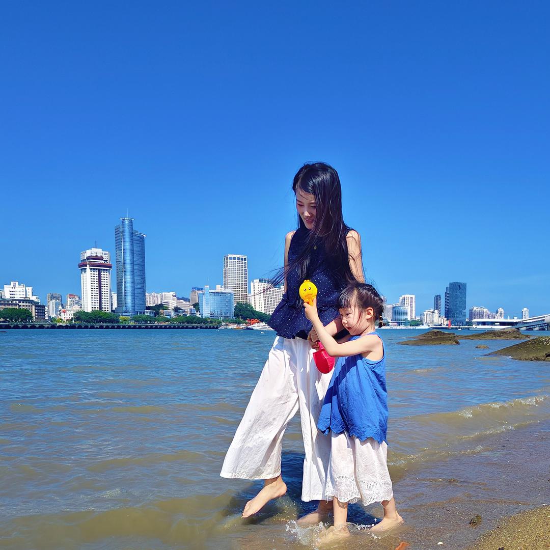 小小丽呀