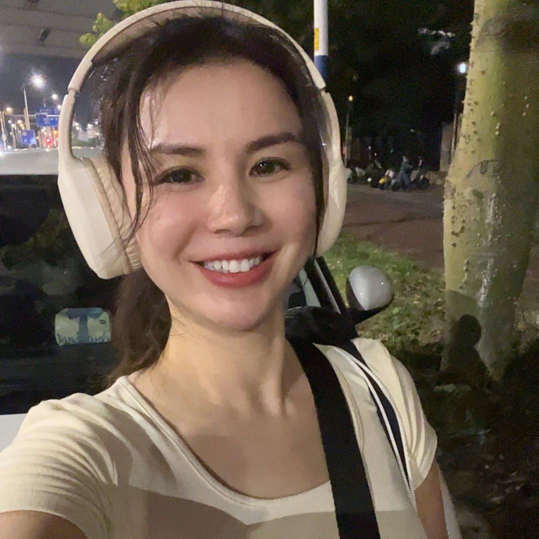 兔牙姐姐