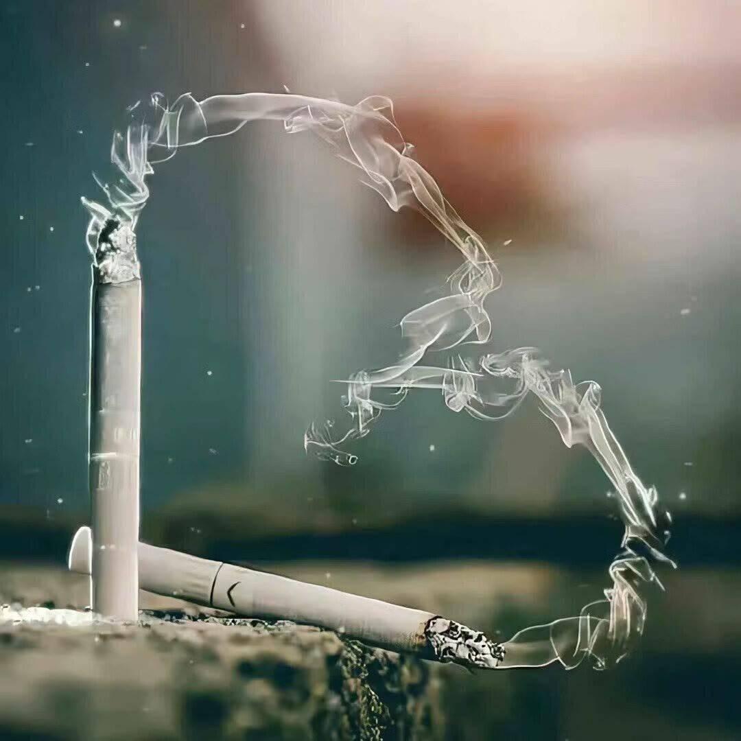 🇨🇳短发与烟🚭