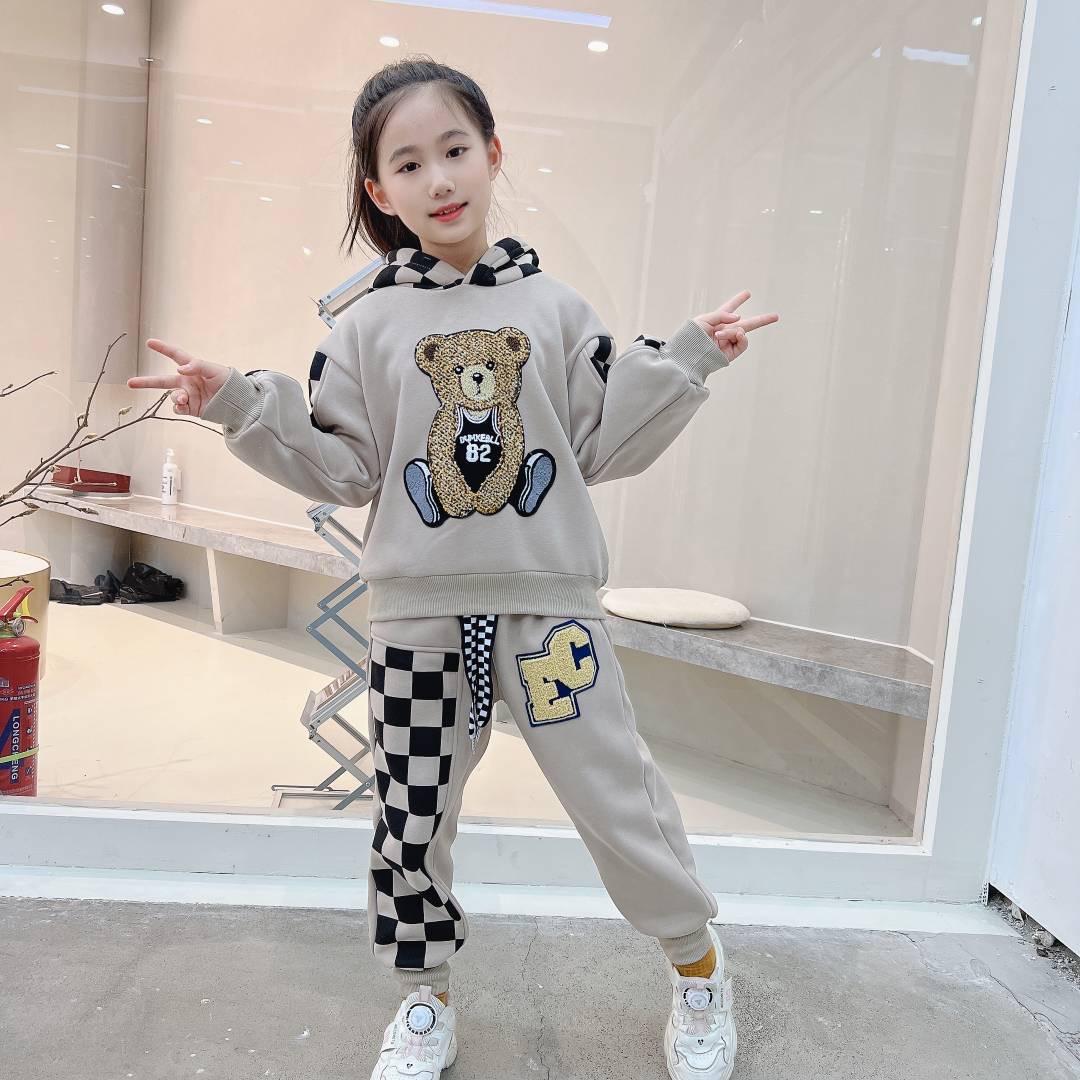 千寻美依仟诚儿童服饰专卖店