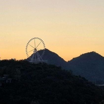 小小的我