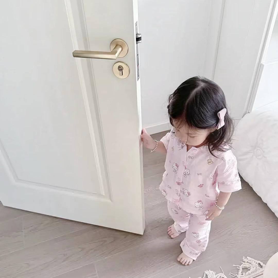 小颜baby.