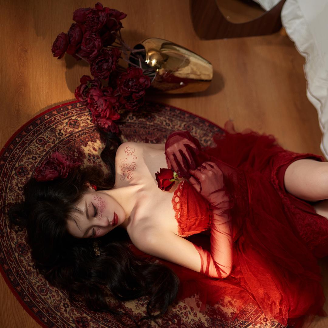 情情🌥️（高能舞团）