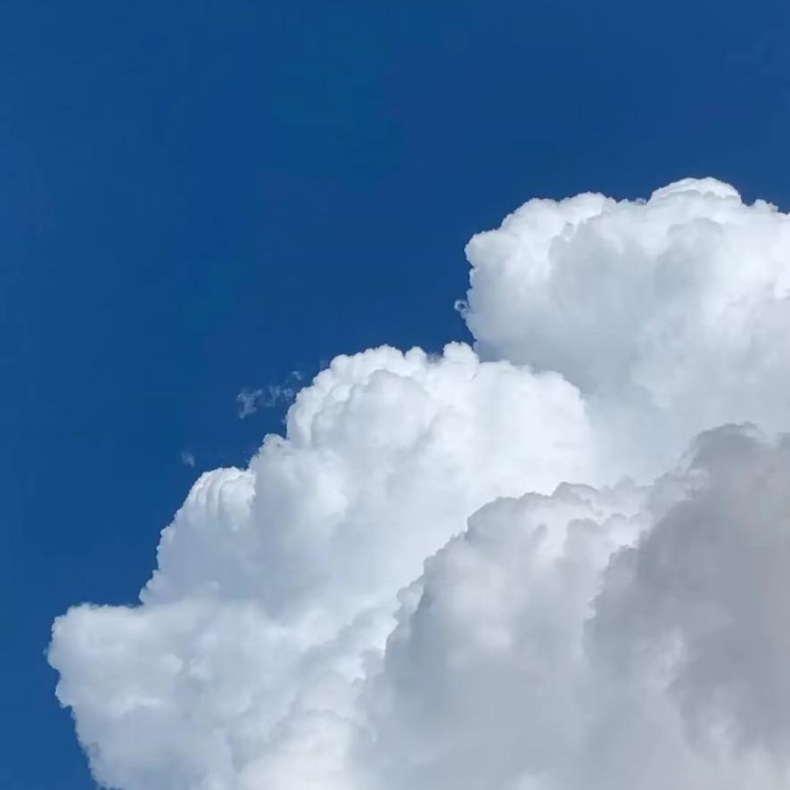 不一样的夜色。