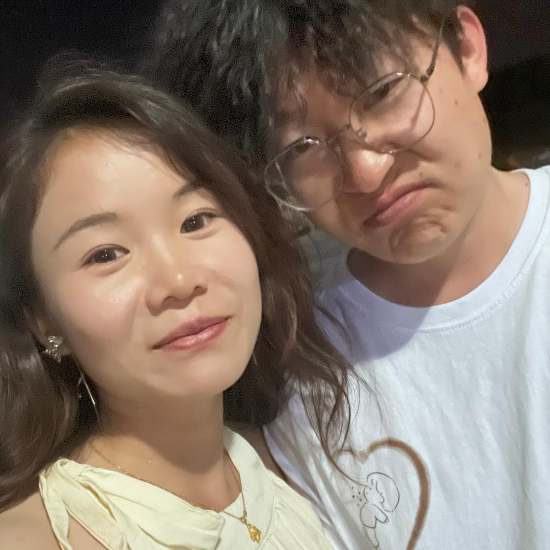 是个正常人类