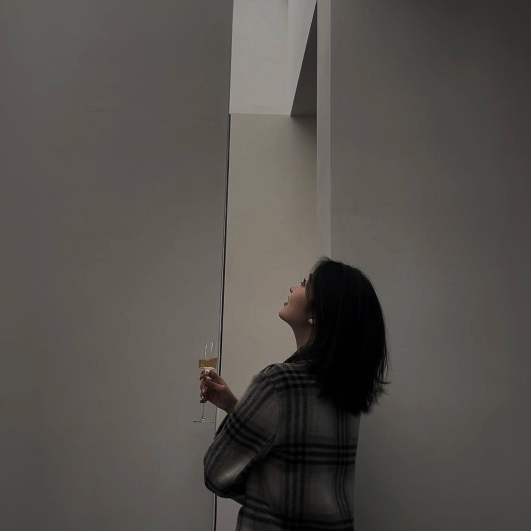 别偷看我的影子