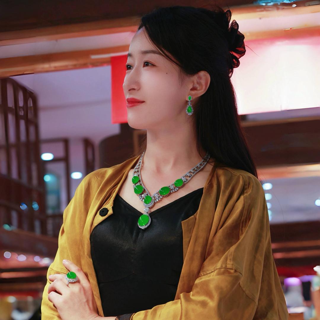 梁爽