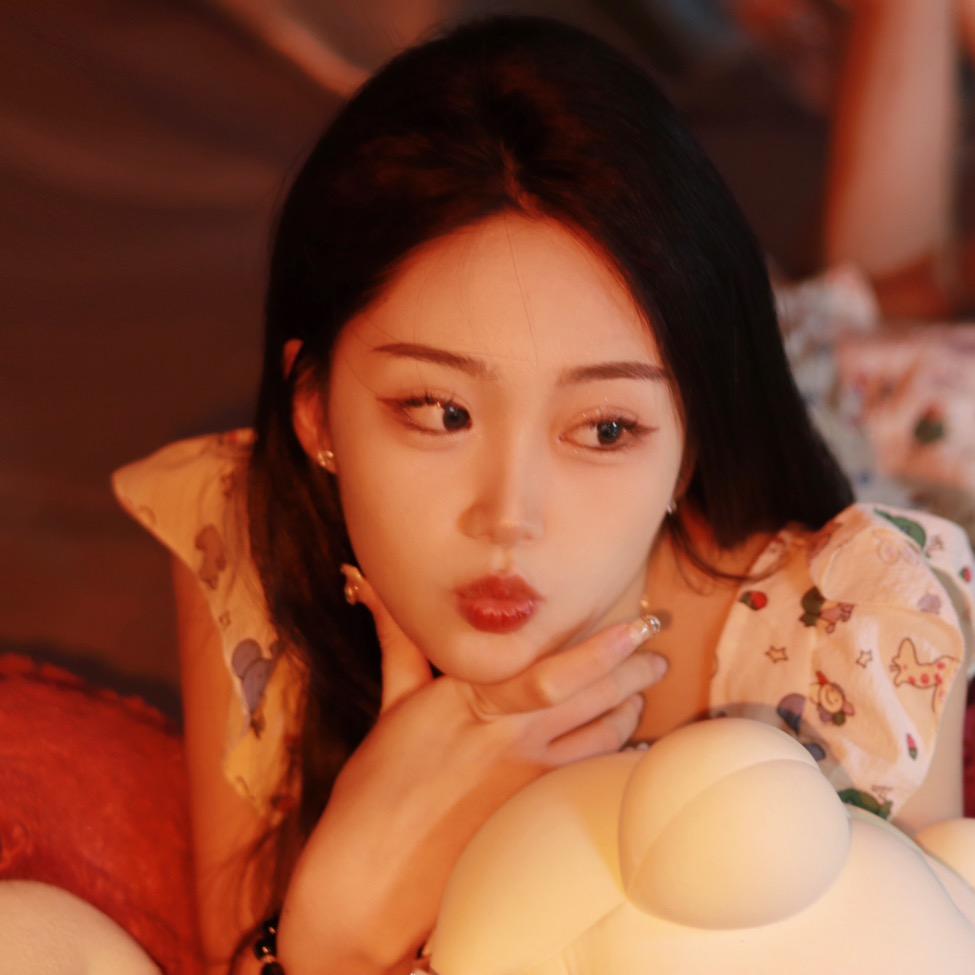 美女保安