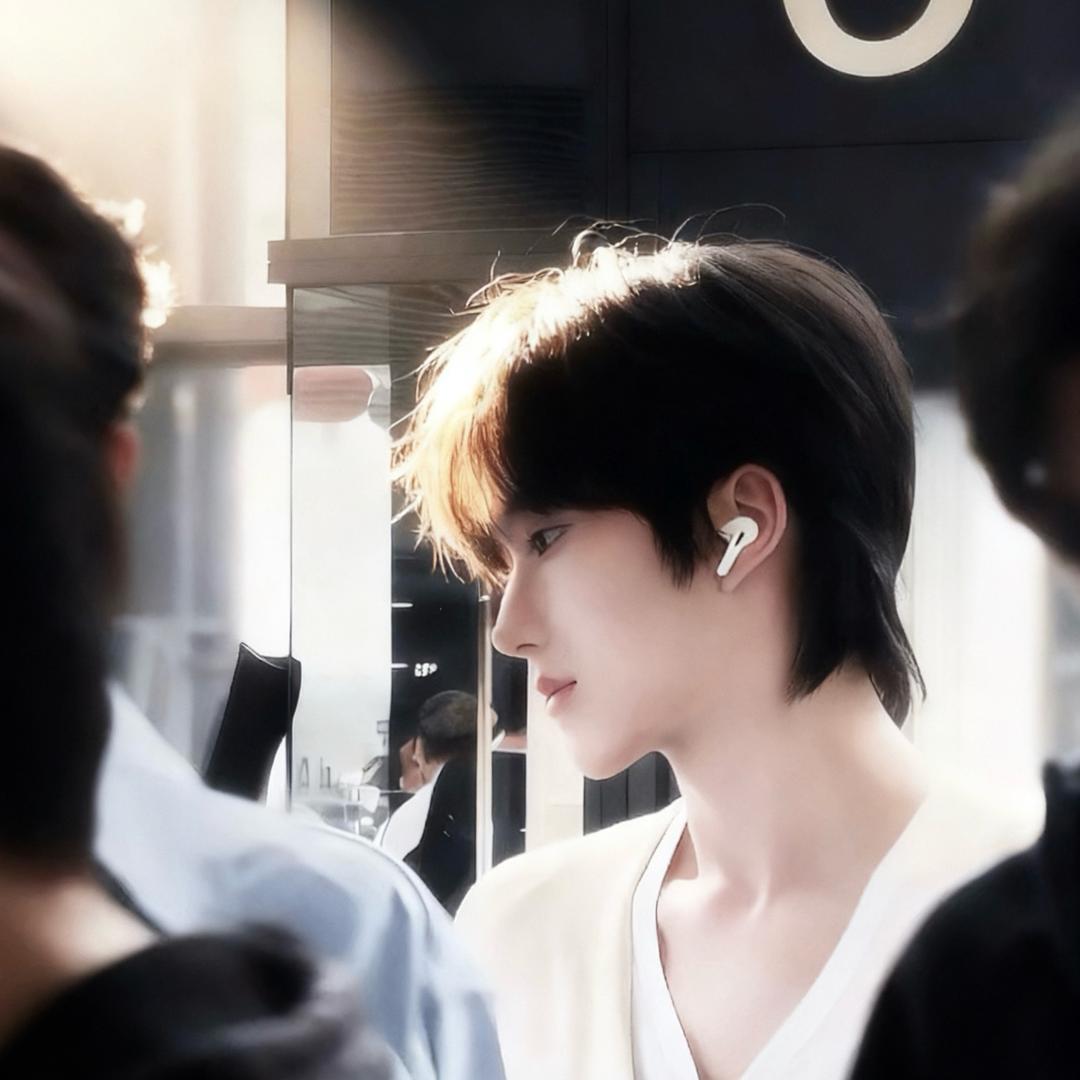 每天蹲在珠峰顶用高压锅煮泡面的孤独蟑螂精