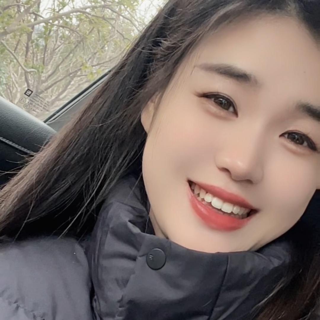 伊人麦小蓝噴