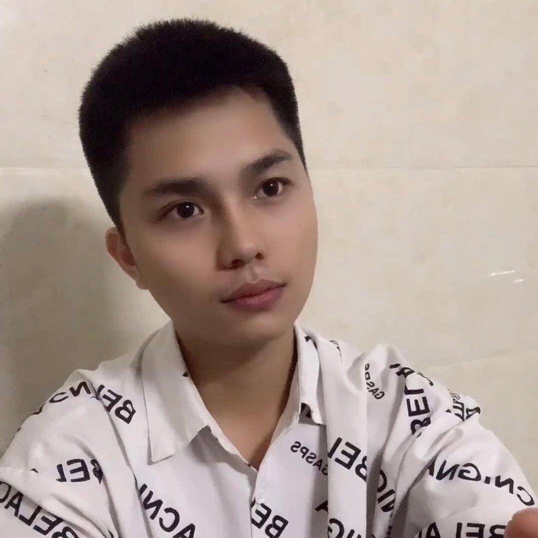 信宜诚世有车业华仔