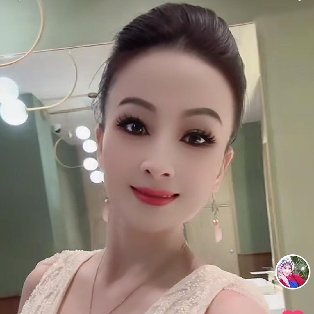 何玉❤️黄梅戏演员