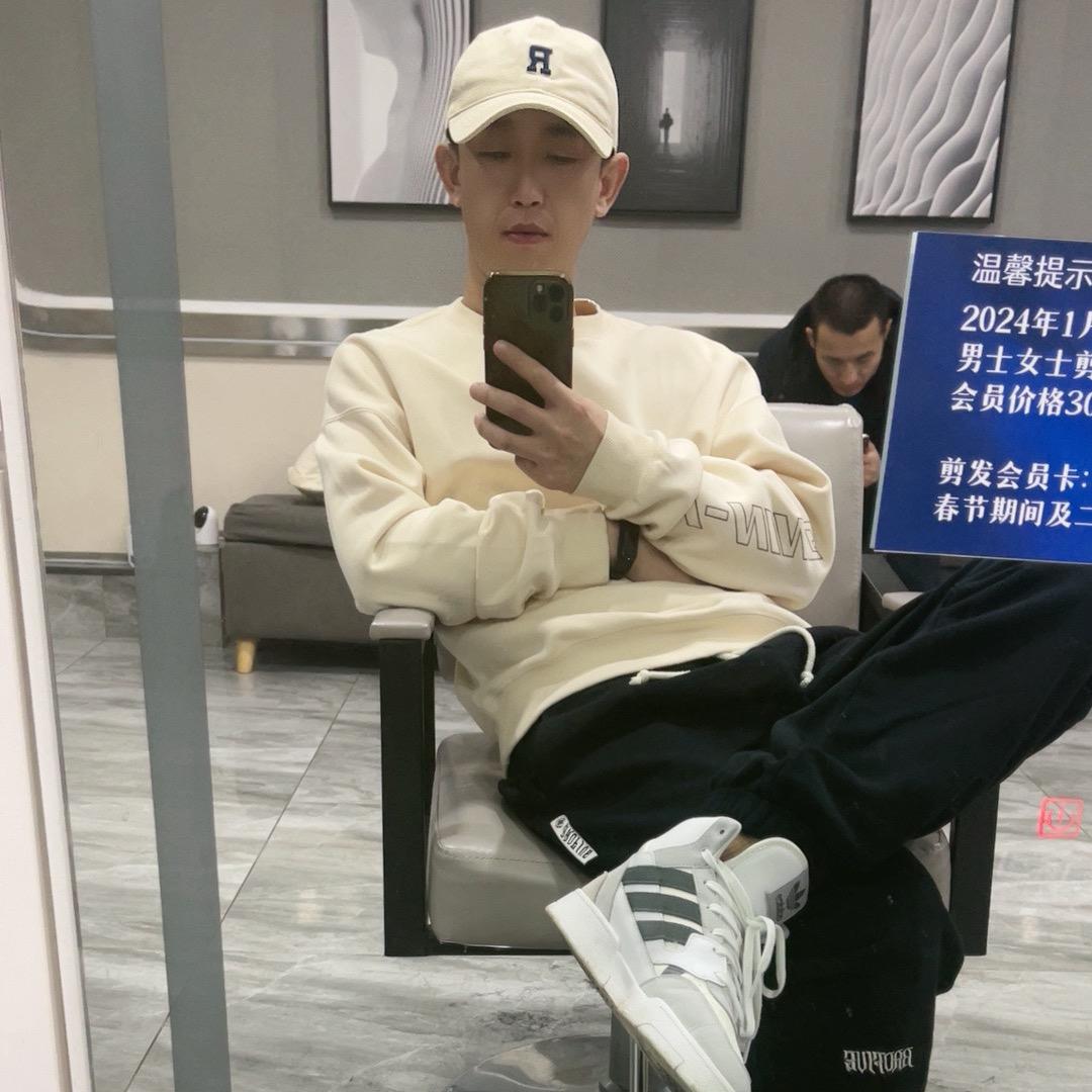咸鱼阿离