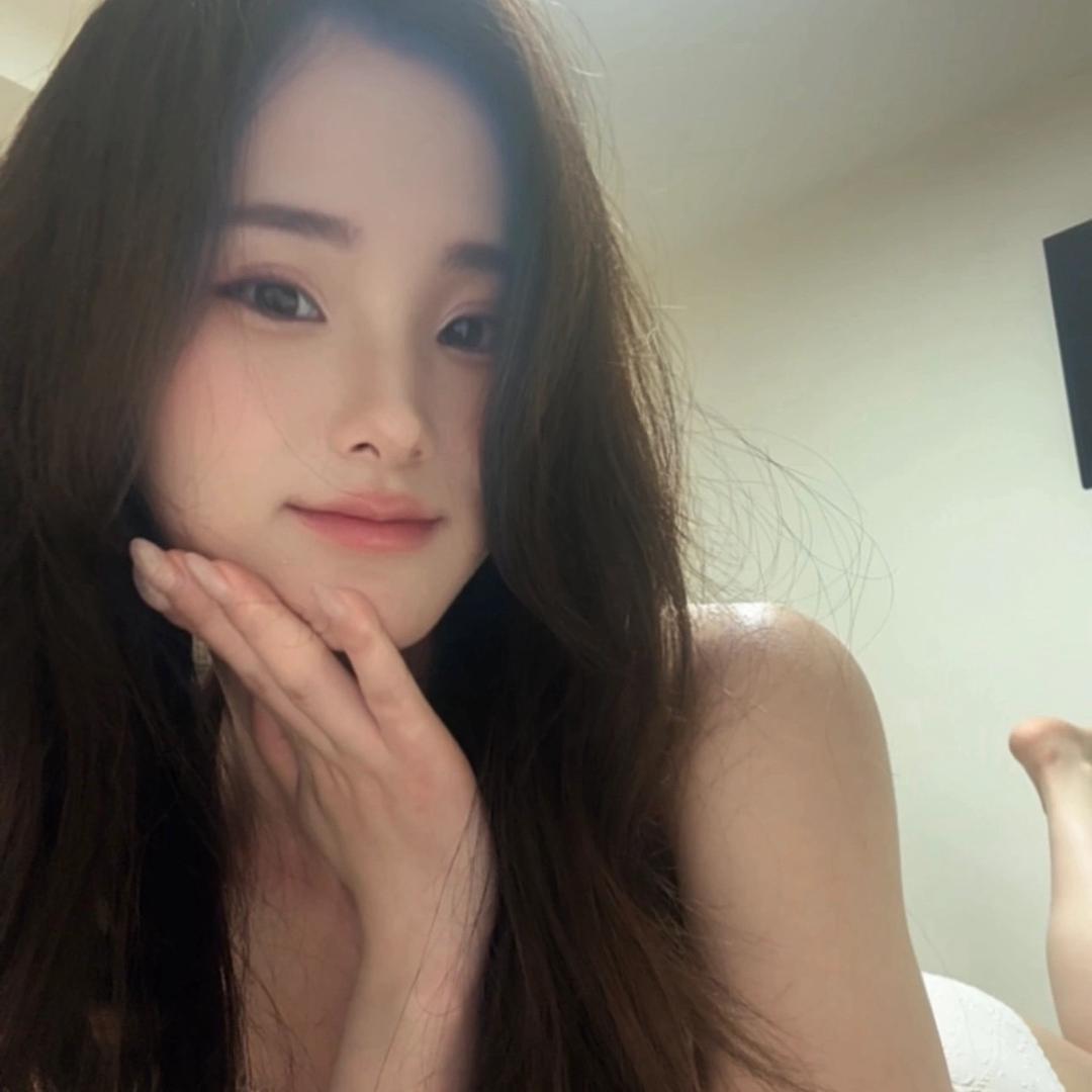 小yu 玲 এ