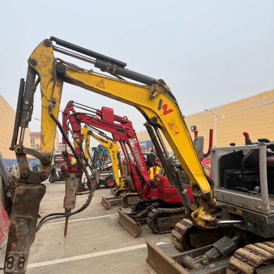 临泉县万顺拆除砸墙微挖出租