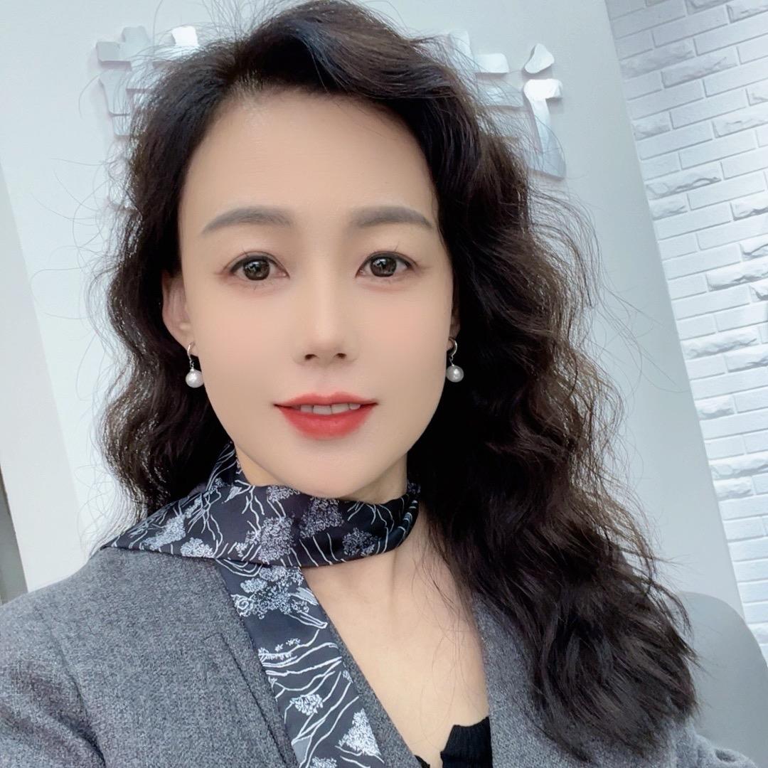 诗檬服饰～芳子