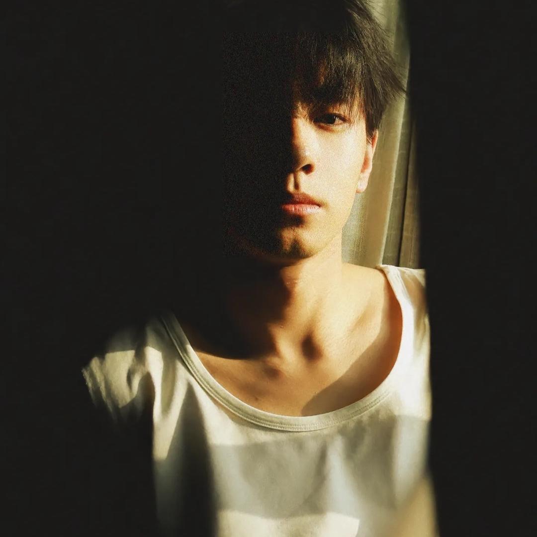 纯情男高小吴