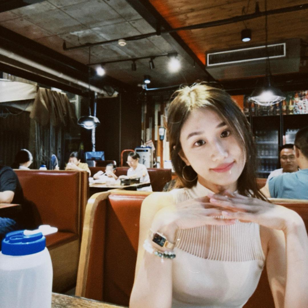 教古筝的sun老师