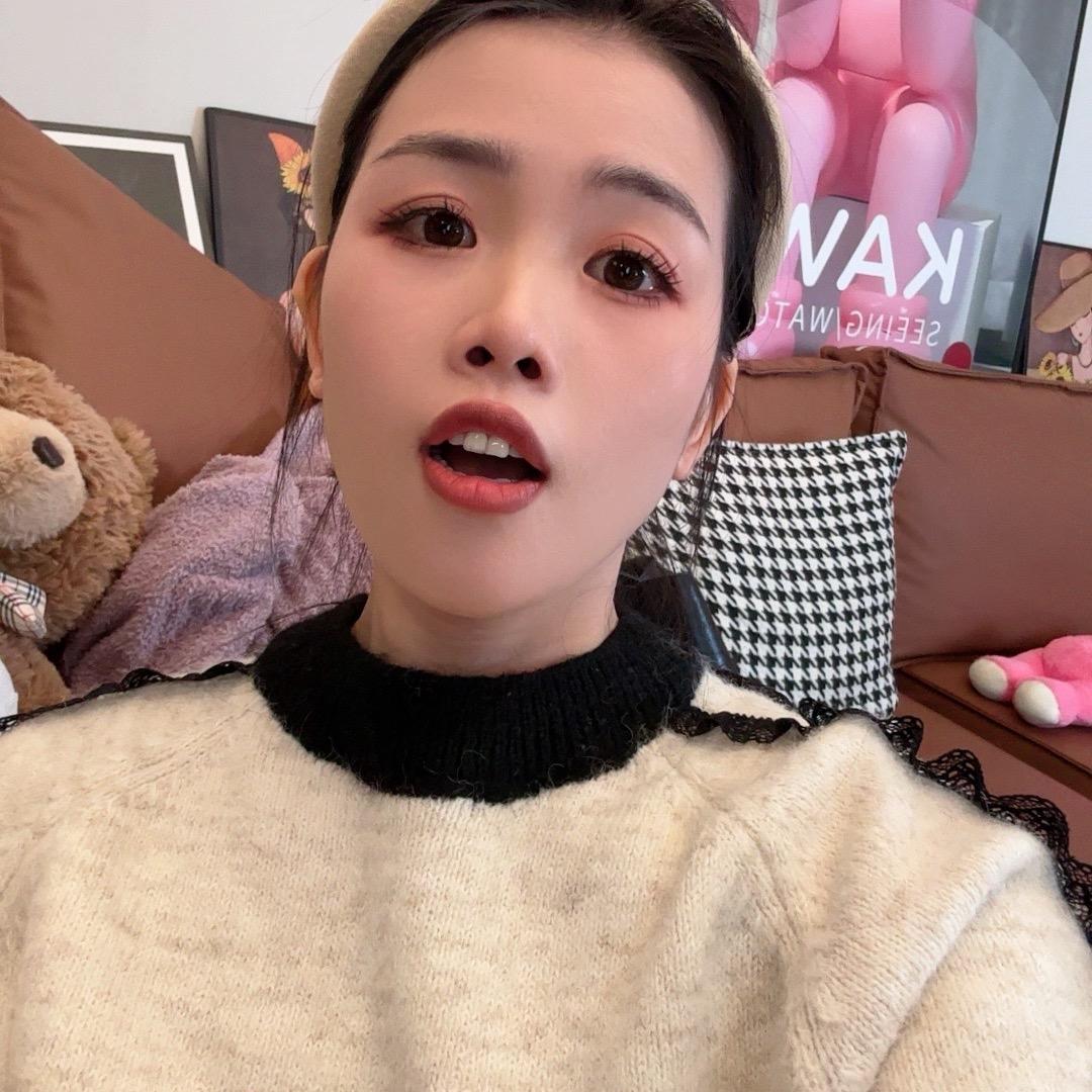柒柒吖
