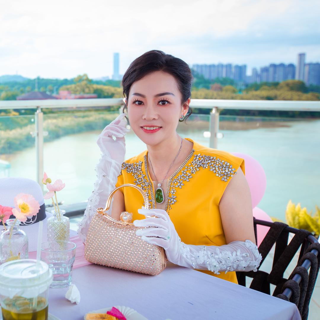 尤奈丝美妆专营店