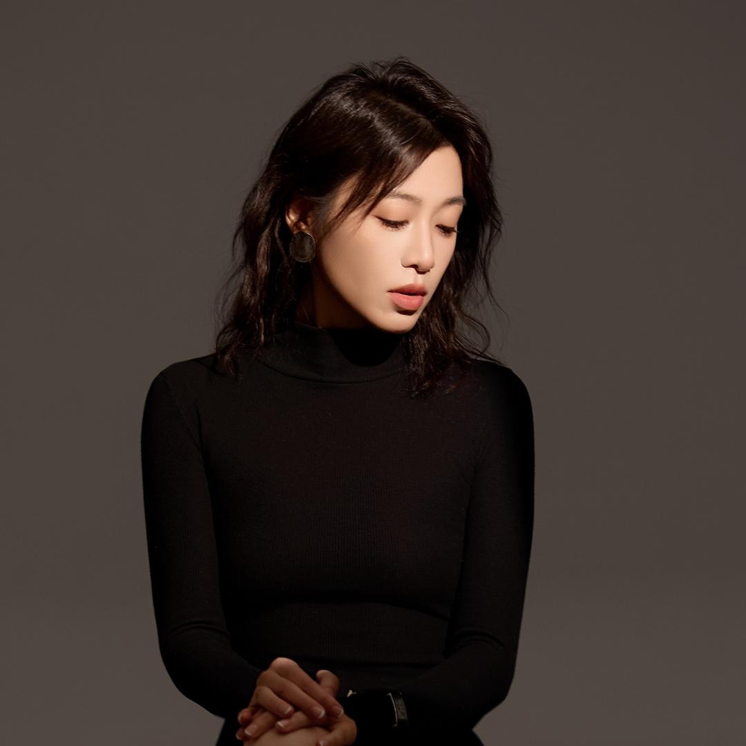 译凌，Isabel