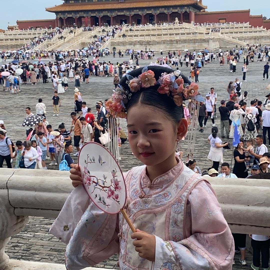 葫芦娃三兄弟有限公司