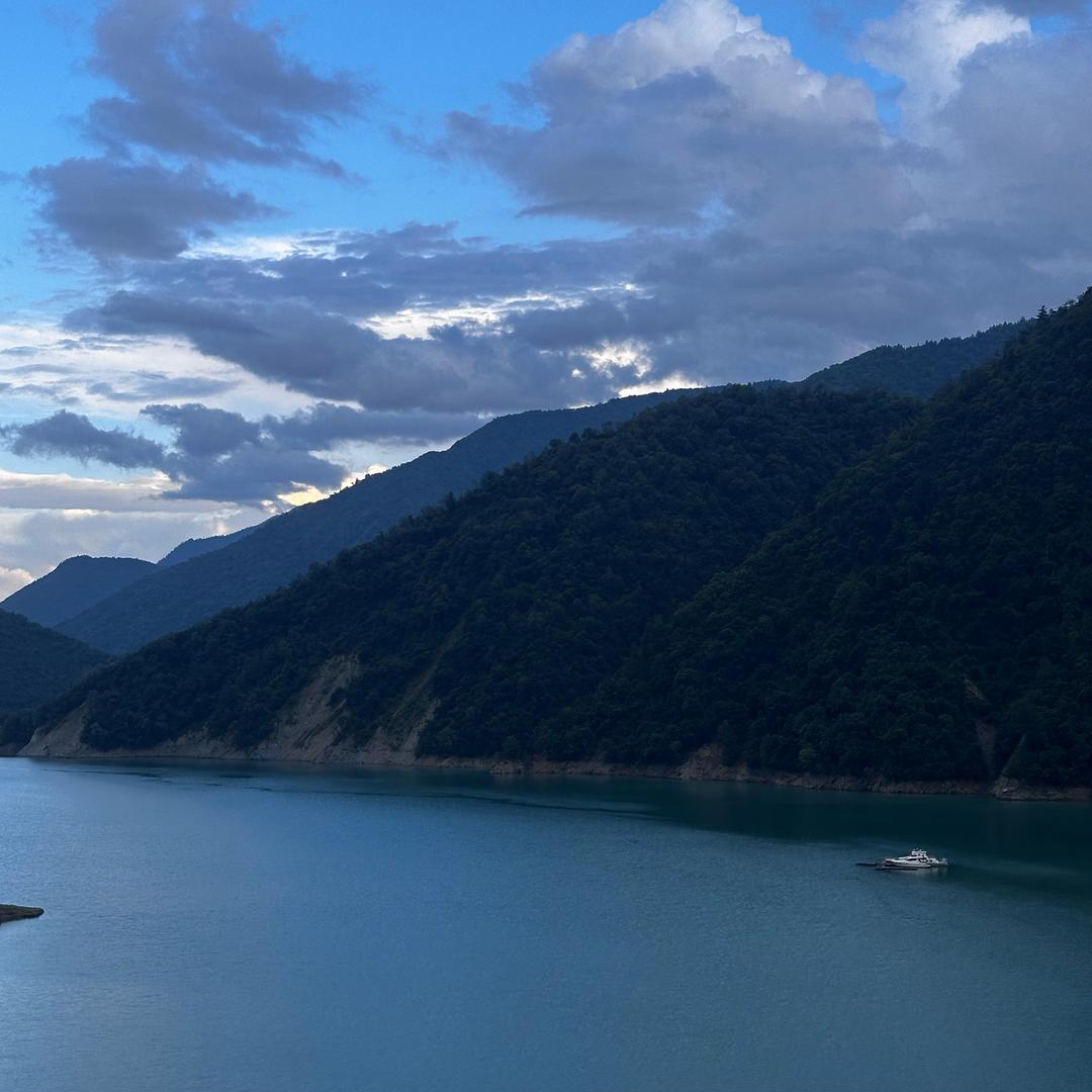 享受缺德人生。