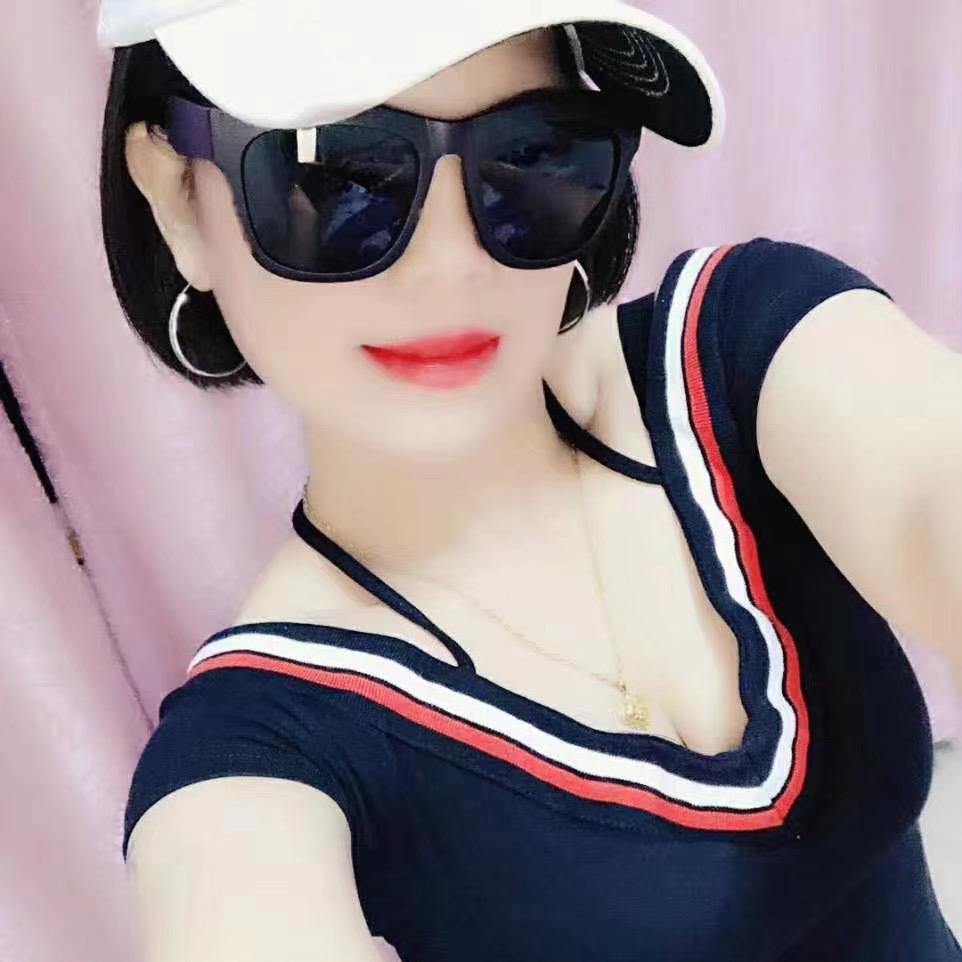 喜欢看书的猫