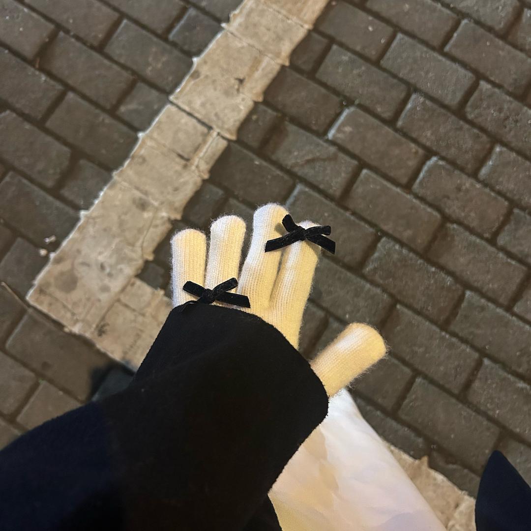 肖*🌧️
