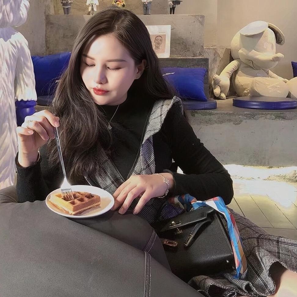 @可爱小阿潇⊃.