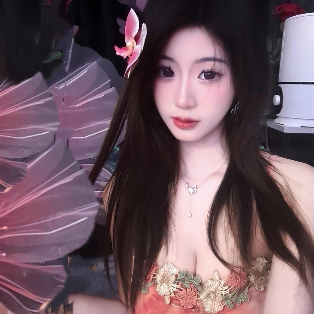 越＾: ≽^•⩊•^≼