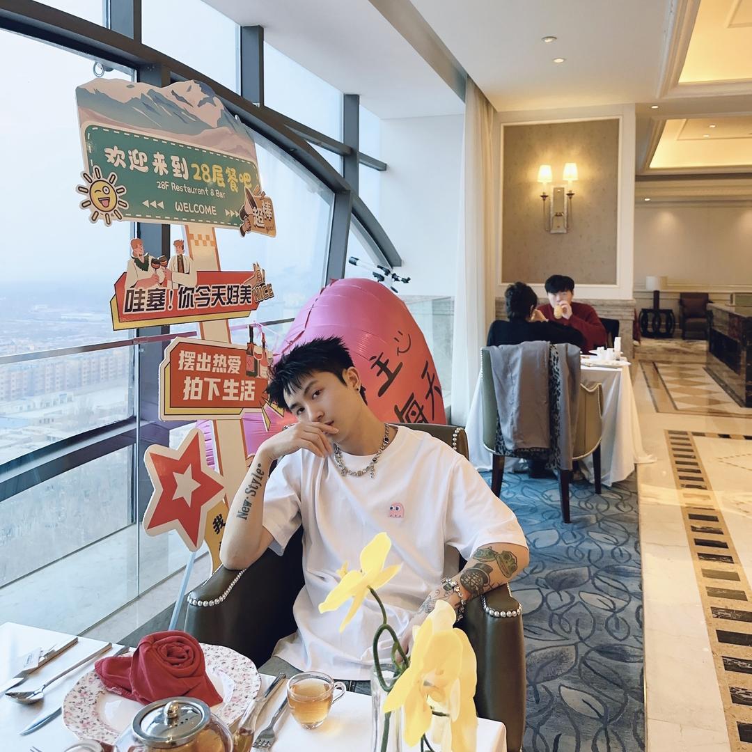 南明宇阳接发美发造型店