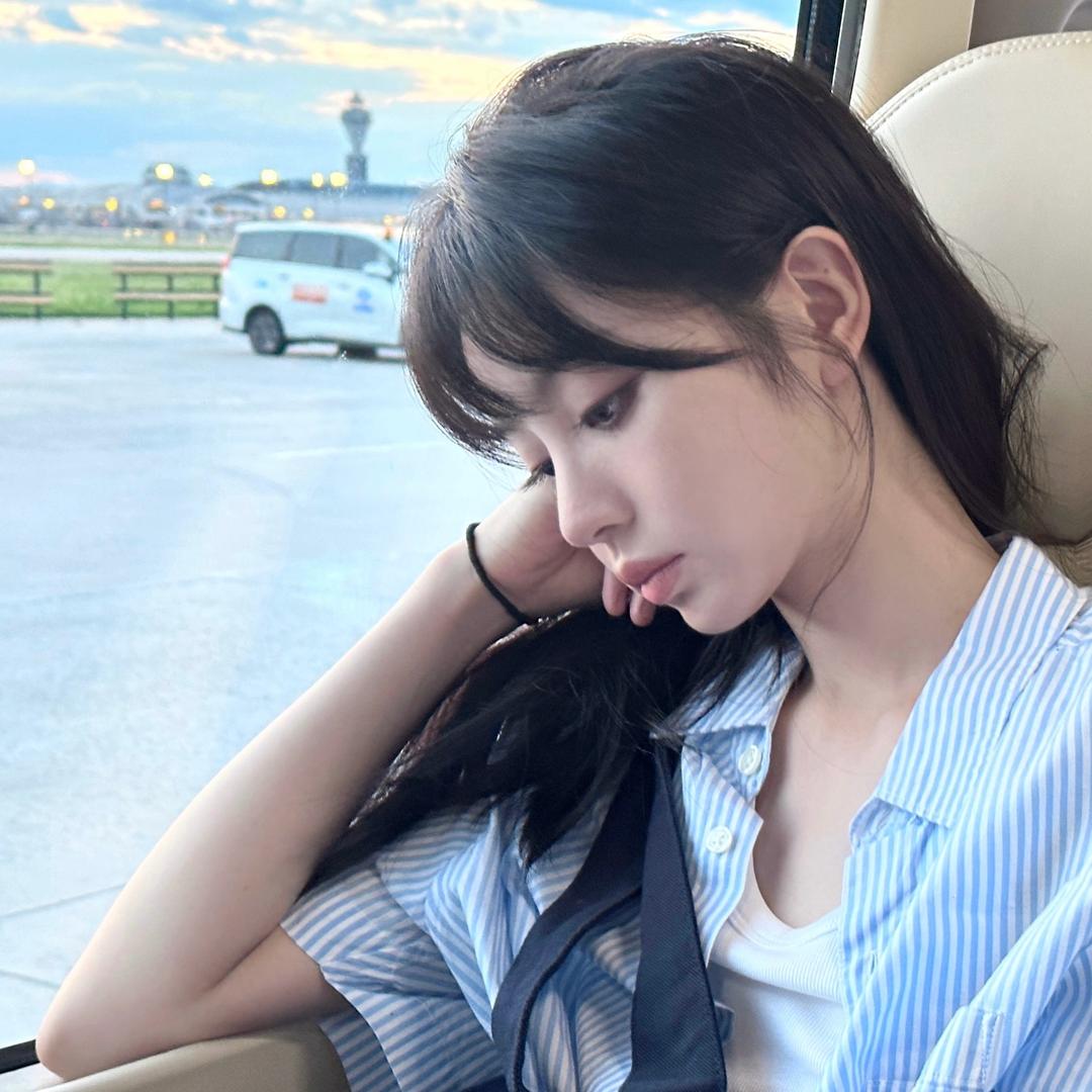 白