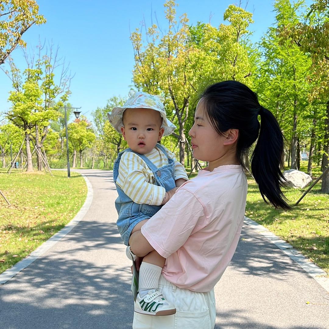 小奕奕麻麻