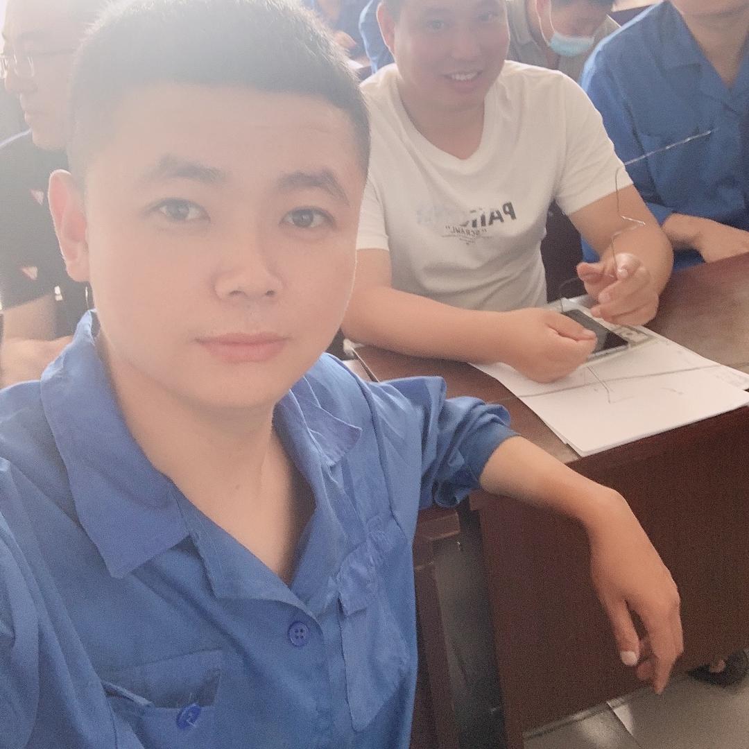 小青年