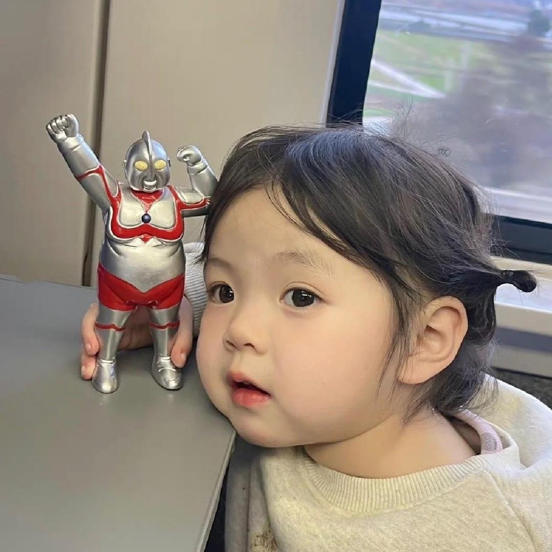 Super- Kim