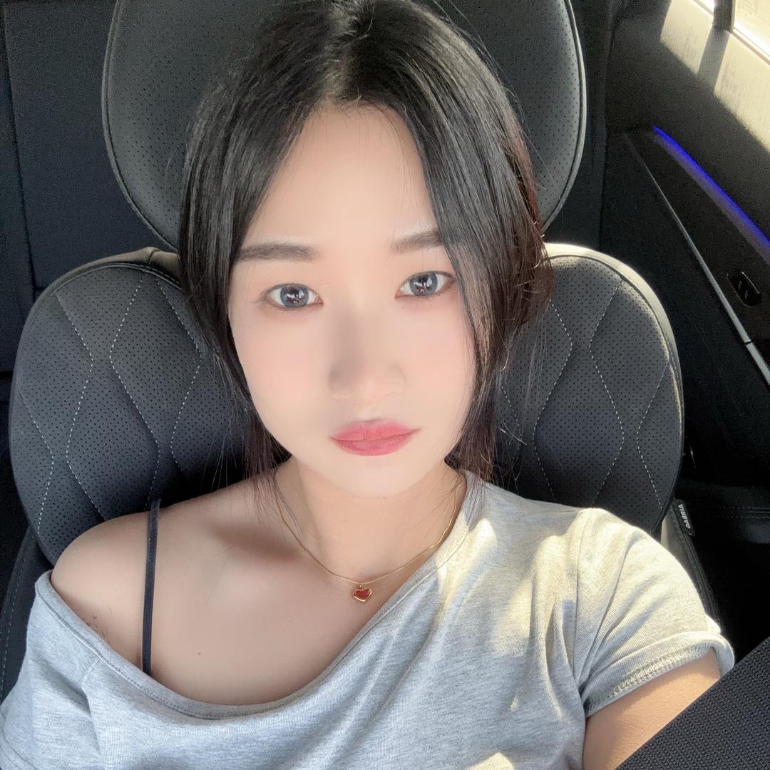 妖溜溜的静宝
