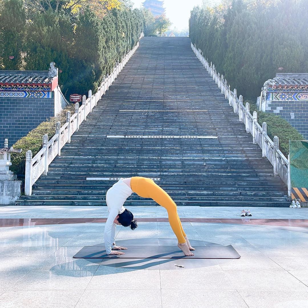 姚丽丽