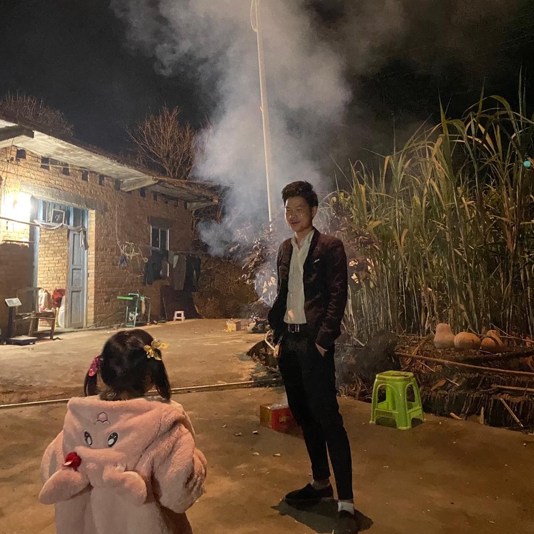 扬洋  （在努力中）