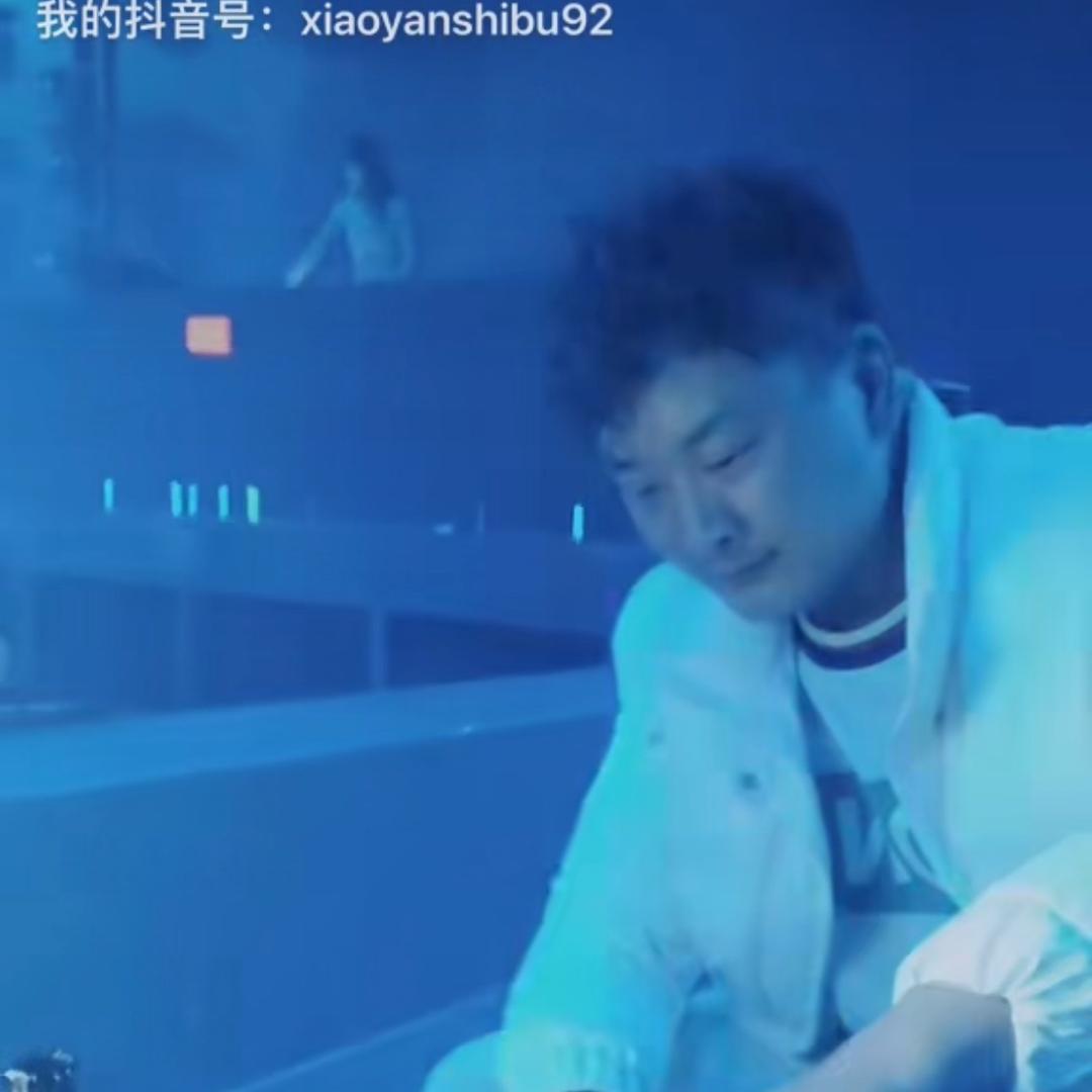 笑演饰不了傷