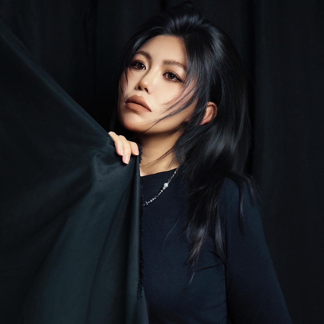 柒子·婚纱主理人 红红